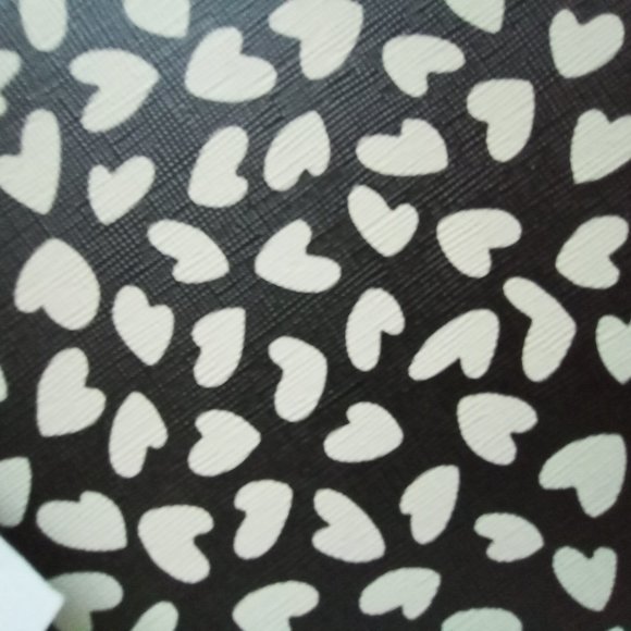 Ann Taylor Heart Animal Print Zip Wristlet Pouch - Picture 4 of 8